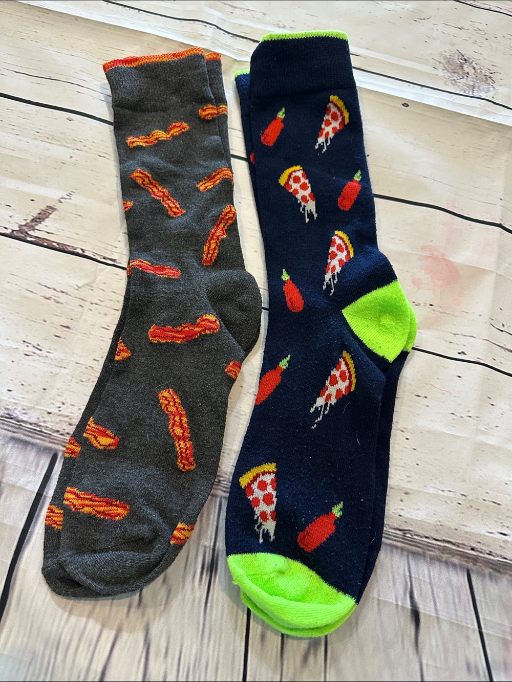 Novelty Pizza & Bacon Crew Socks - Men's Fun Food Socks